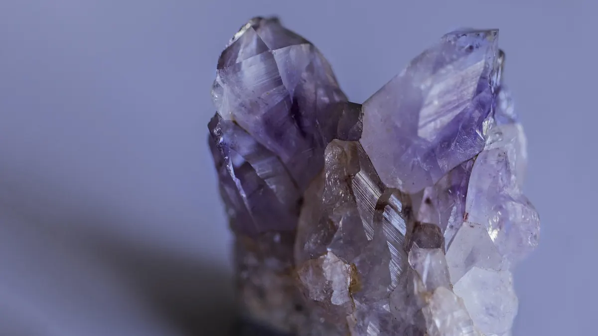 Raw vs Polished Crystals: Which Should You Choose?